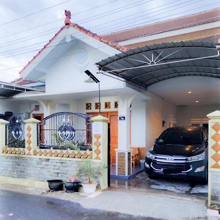 Twentynine Homestay Banyuwangi (East Java) Exterior foto