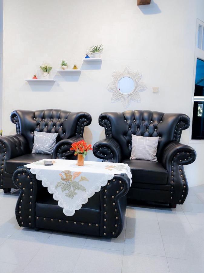 Twentynine Homestay Banyuwangi (East Java) Exterior foto